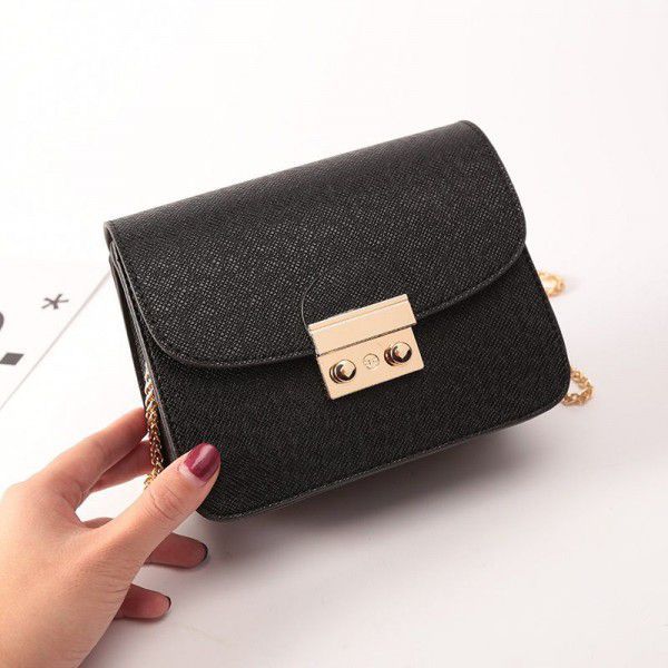Bag women 2020 spring and summer new chain small square bag European and American style single shoulder bag slant straddle Bag Mini Bag wholesale