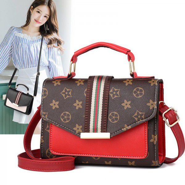 Manufacturer's one new bag in spring and summer 2019 printed in Korean small square bag simple one shoulder slant span women's bag